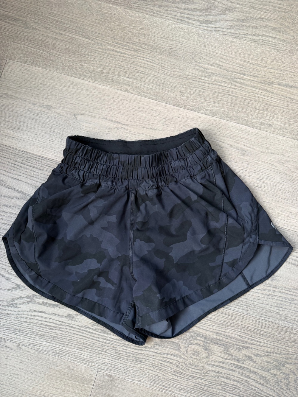 Lululemon Track That Shorts Womens 4 Deep Coal Camo 3" High Rise
